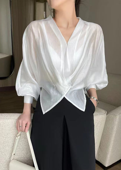 Classic Vintage Shirt with a Flattering Fit
