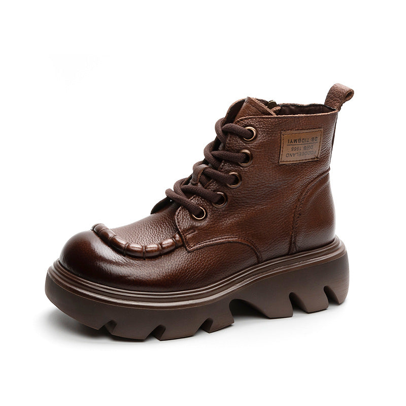 Beautifully Finished Boots in a Timeless Design