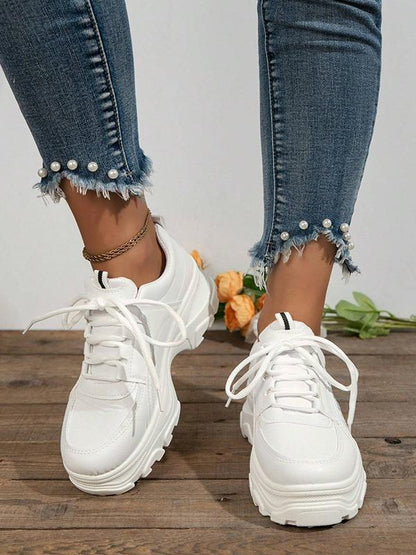 Well Tailored Shoes with a Graceful Silhouette