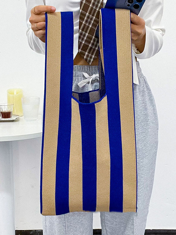 Well Tailored Bag with a Graceful Silhouette
