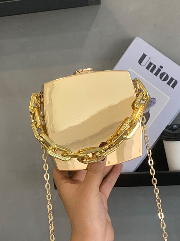 Gracefully Styled Bag for Any Occasion