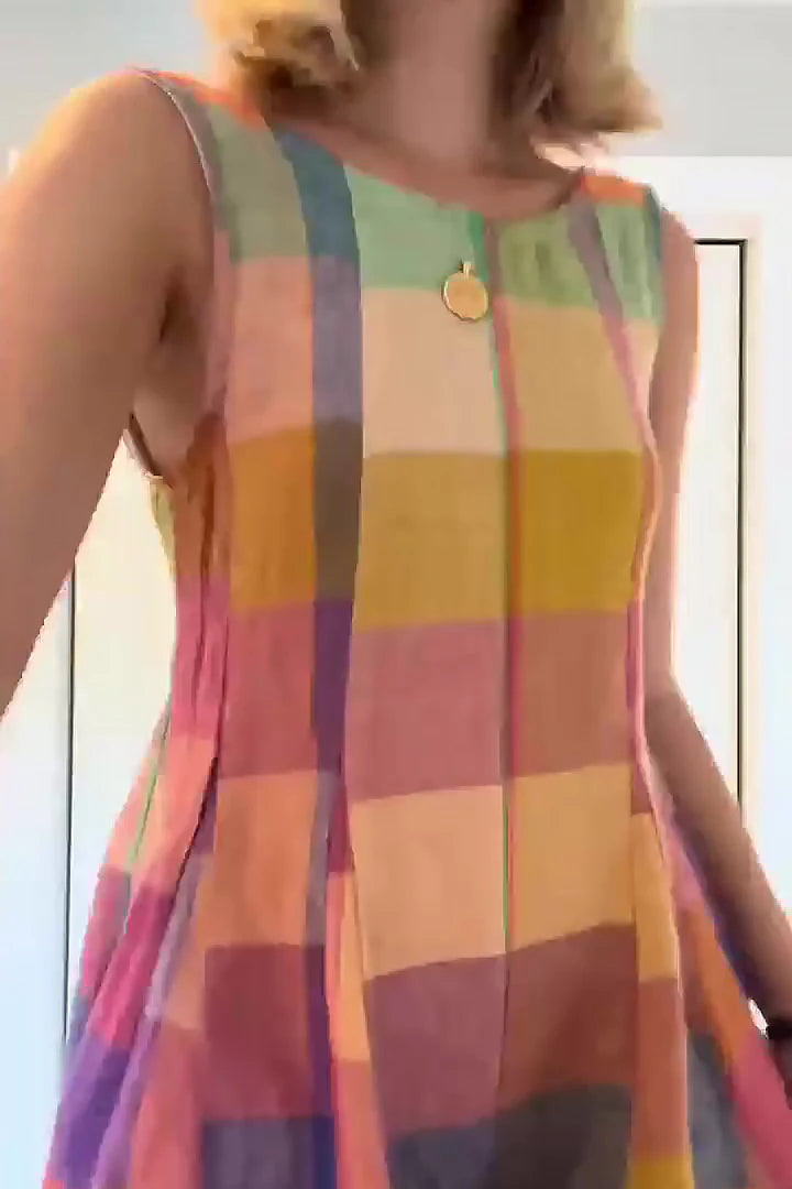 Gracefully Styled Garment for Any Occasion