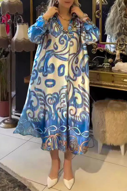 Classic Vintage & Enduringly Stylish Dress