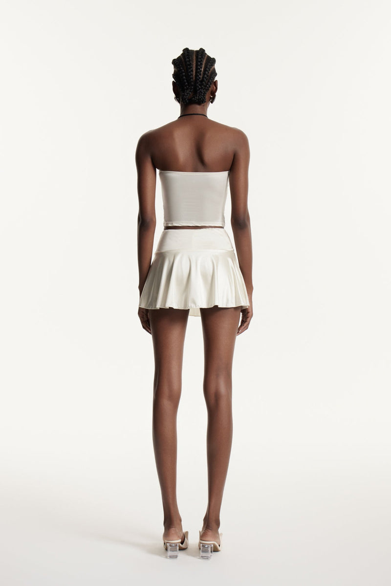 Beautifully Finished Garment in a Timeless Design