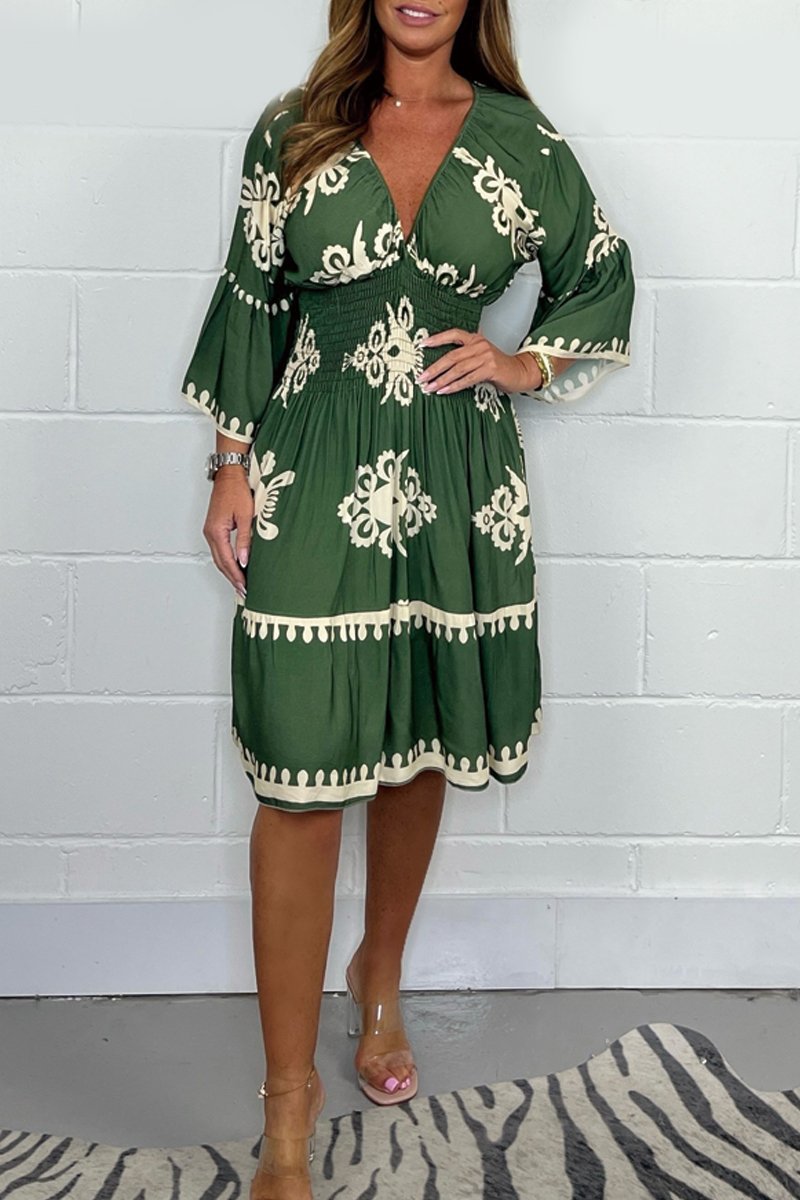 Gracefully Styled Dress for Any Occasion