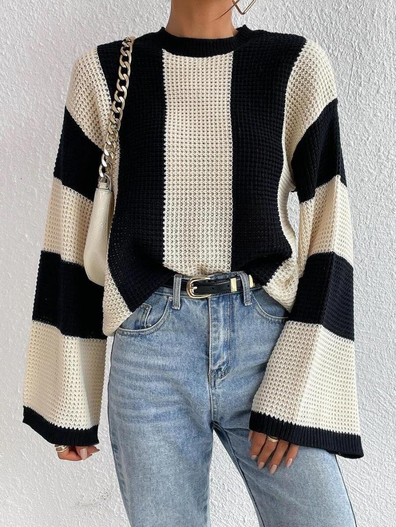 Elegantly Styled Sweater for Everyday Wear