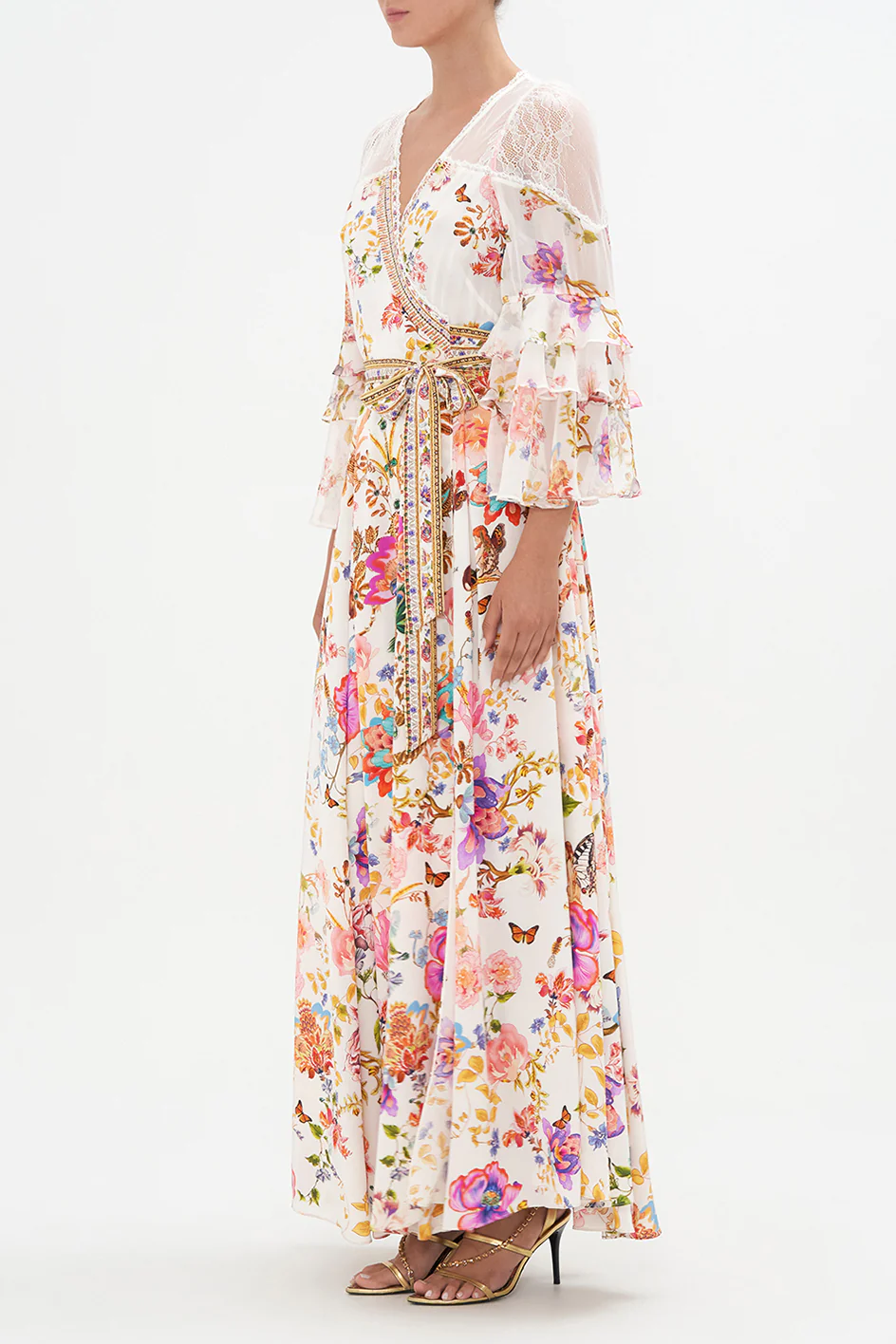 Beautifully Crafted Dress in a Classic Style