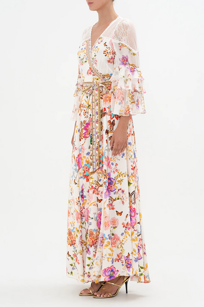 Beautifully Crafted Dress in a Classic Style