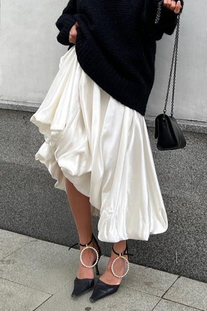 Well Tailored Garment with a Graceful Silhouette