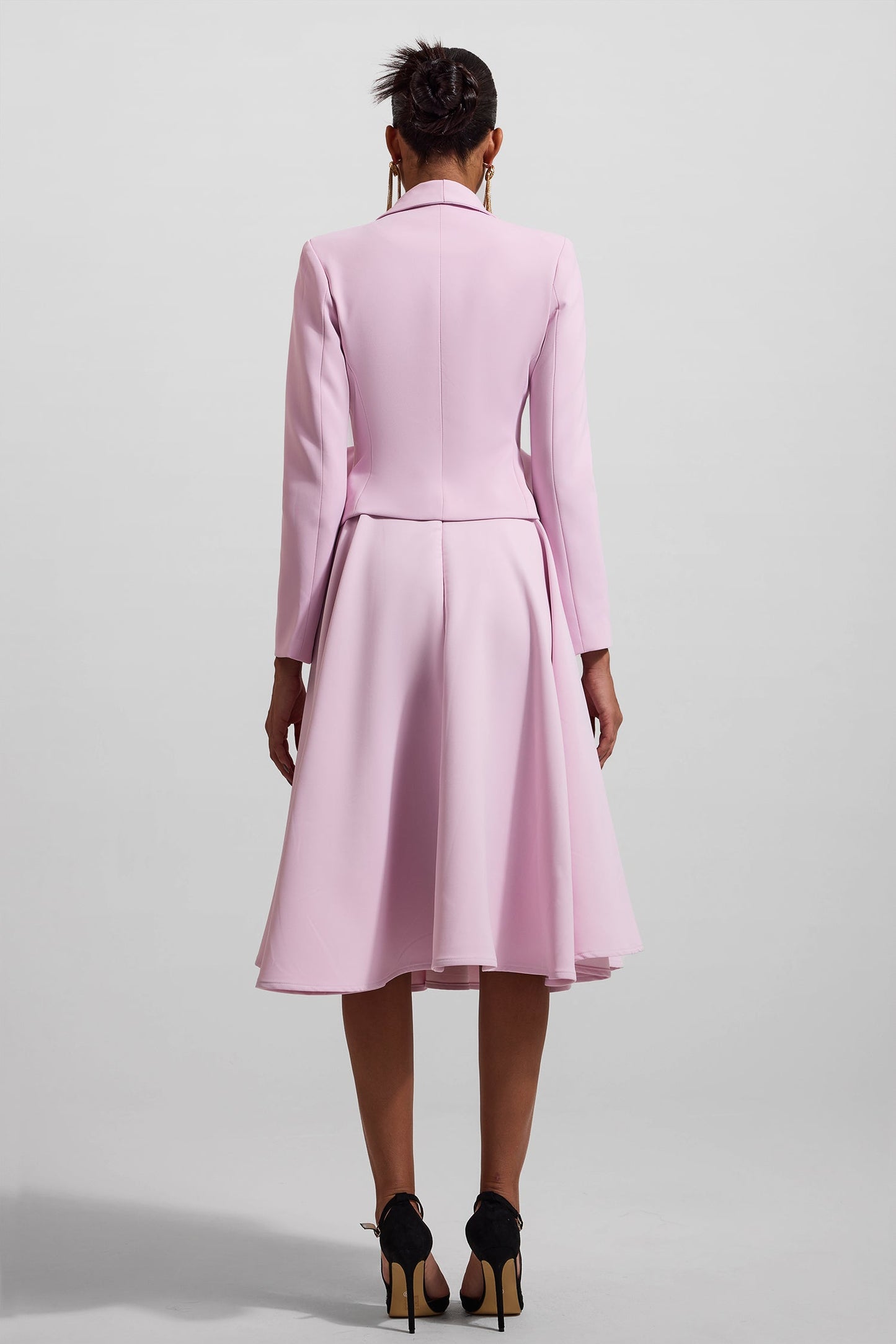 Sophisticated Garment with a Clean Classic Look