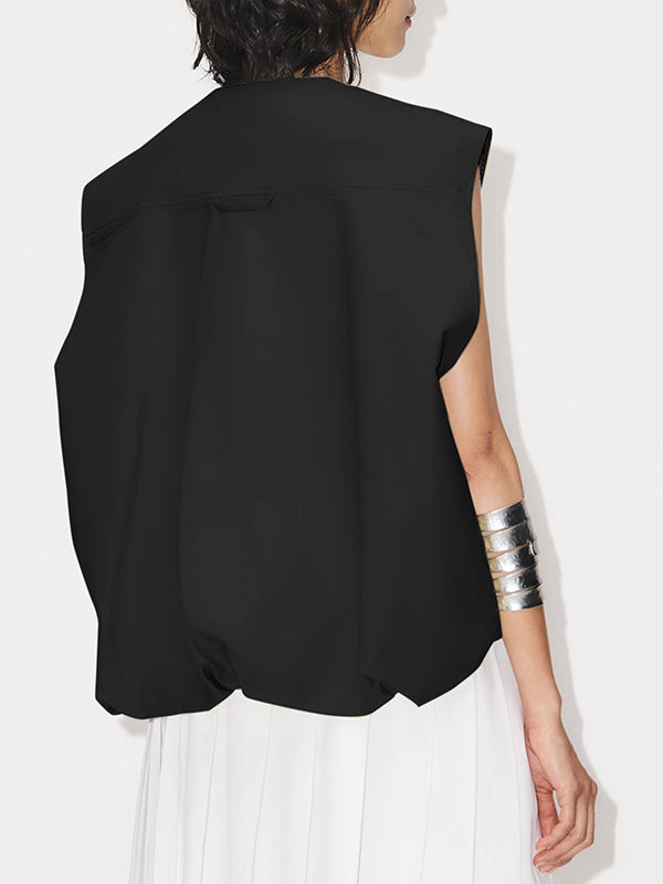 Sophisticated Garment with a Clean Classic Look