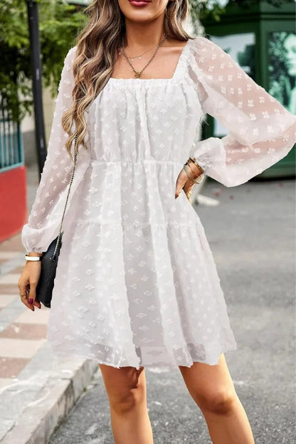 Beautifully Finished Dress in a Timeless Design