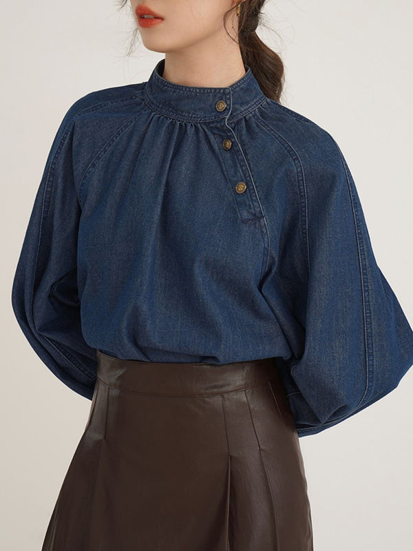 Classic Vintage Blouse with a Flattering Fit