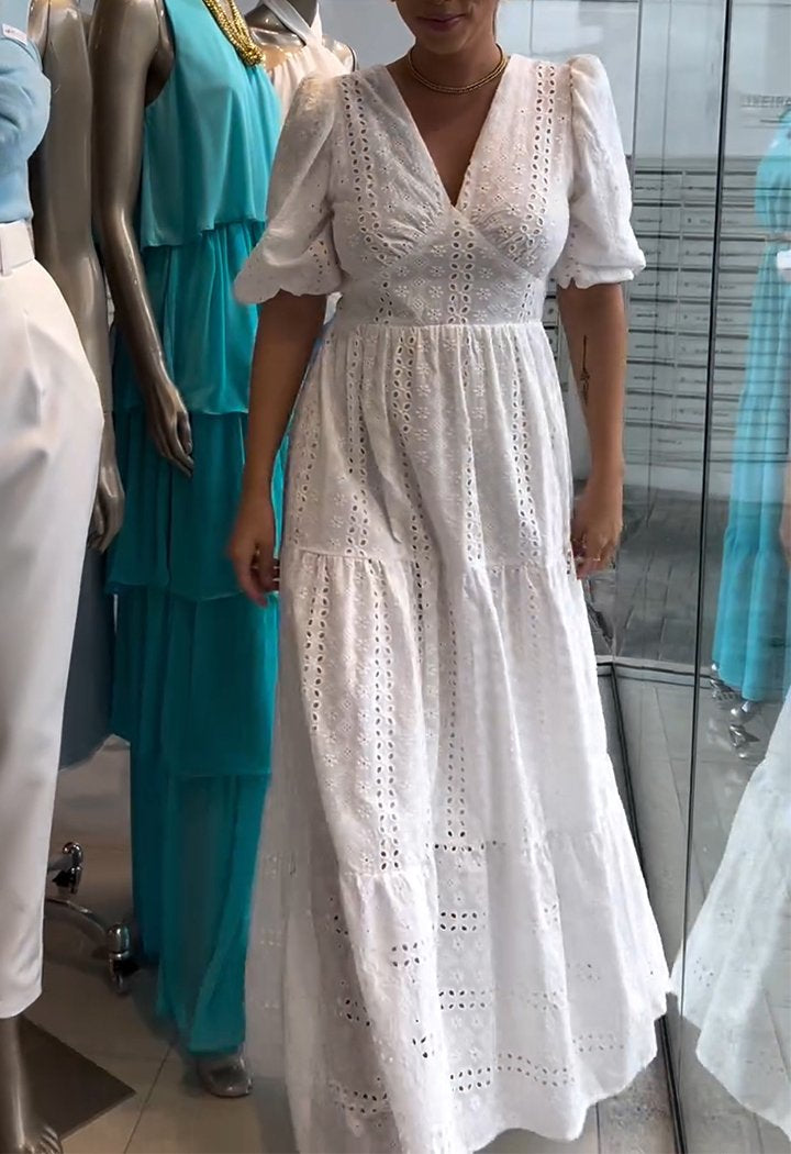 Sophisticated Dress with a Clean Classic Look