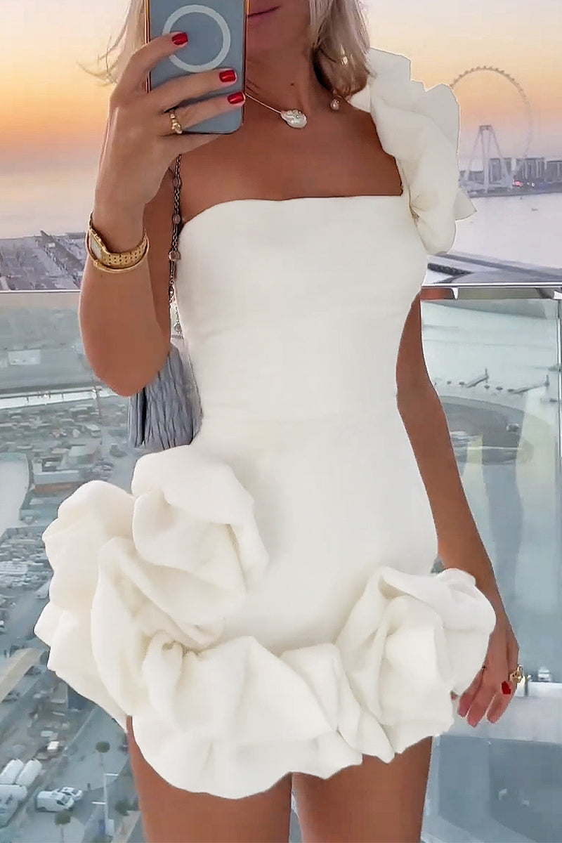 Gracefully Styled Dress for Any Occasion