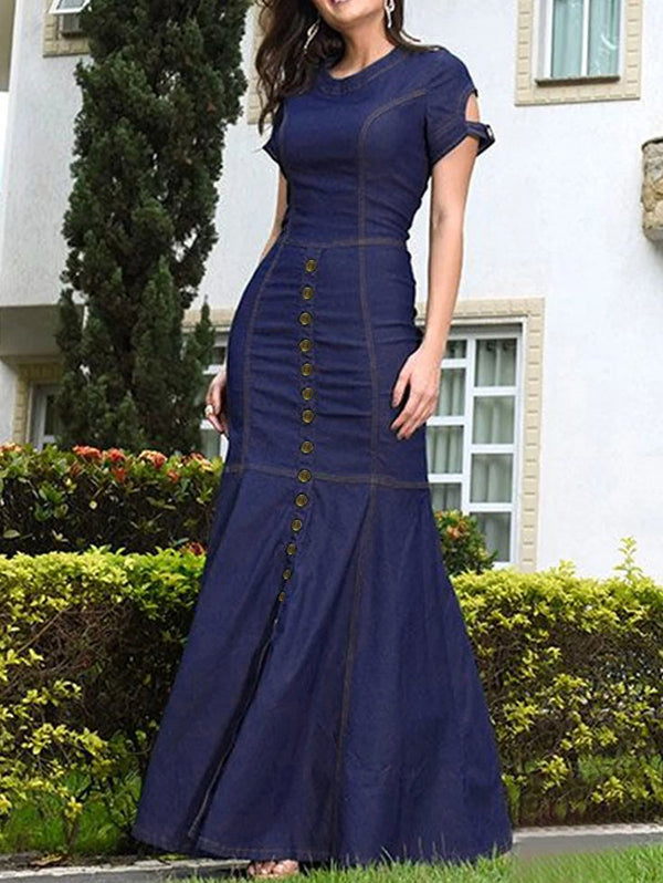 Gracefully Styled Dress for Any Occasion