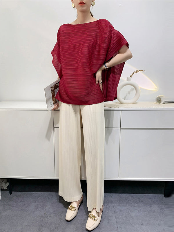 Well Tailored T-Shirt with a Graceful Silhouette