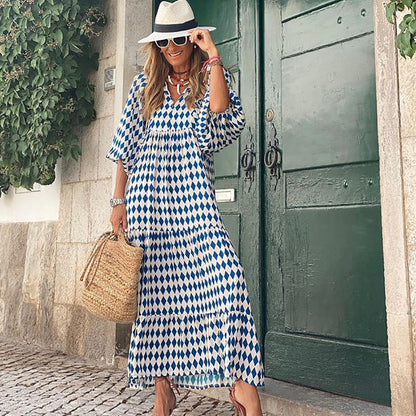 Classic Vintage Dress with a Flattering Fit