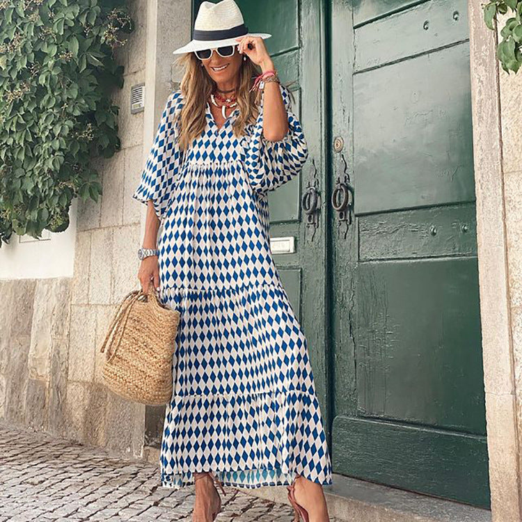 Classic Vintage Dress with a Flattering Fit