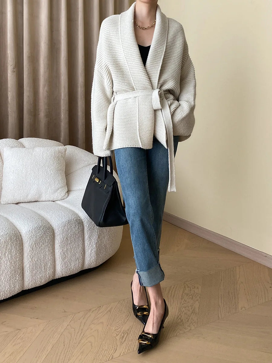 Gracefully Styled Cardigan for Any Occasion