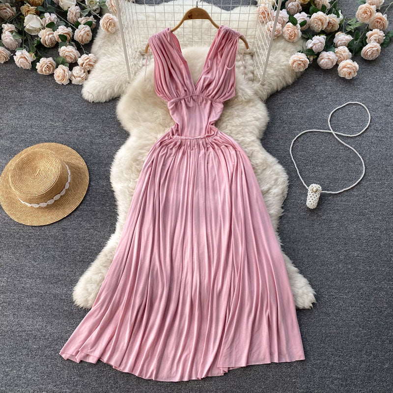 Effortlessly Elegant Dress with a Timeless Design