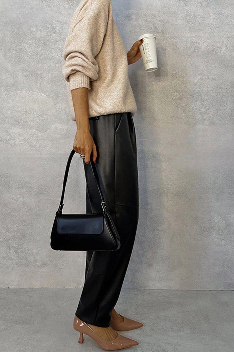 Sophisticated Pants with a Clean Classic Look