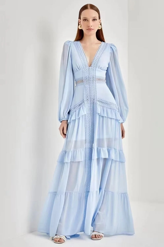 Beautifully Crafted Dress in a Classic Style