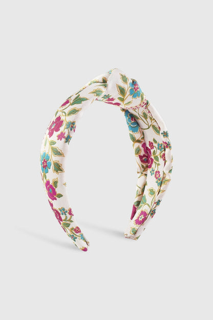 Gracefully Styled Garment for Any Occasion