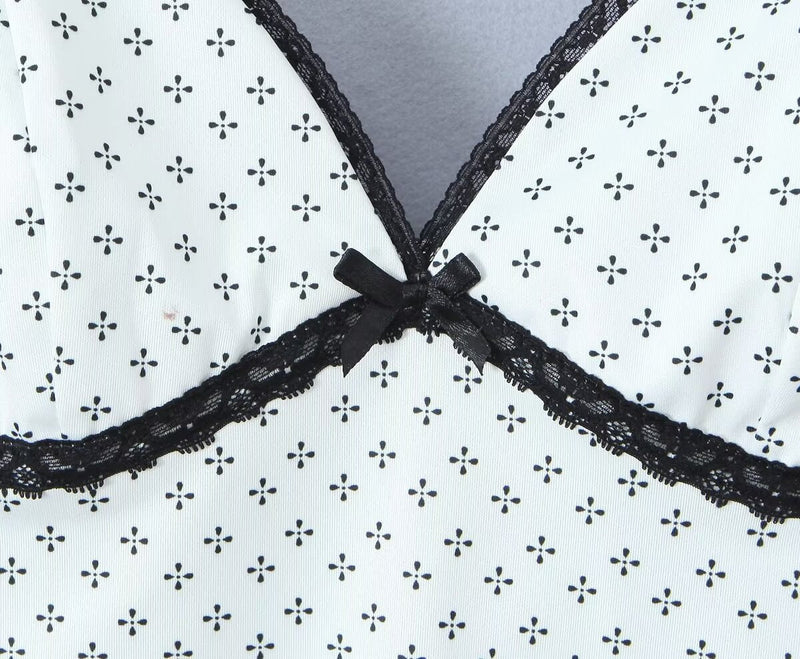 Sophisticated Garment with a Clean Classic Look