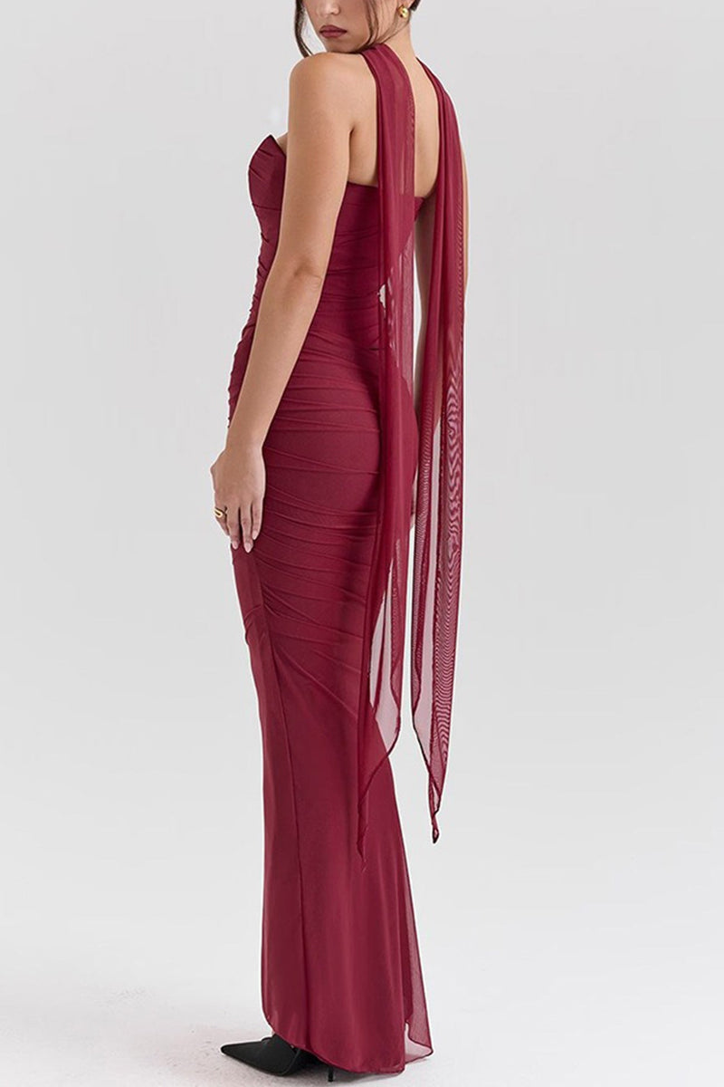 Beautifully Finished Garment in a Timeless Design