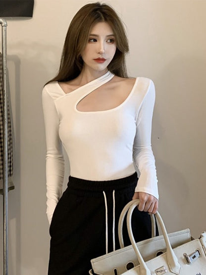 Beautifully Crafted T-Shirt in a Classic Style