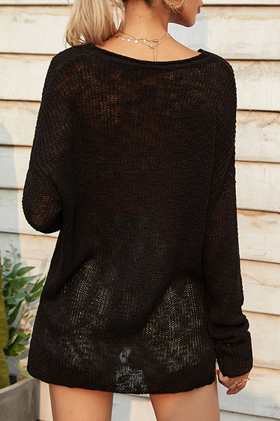 Well Tailored Sweater with a Graceful Silhouette