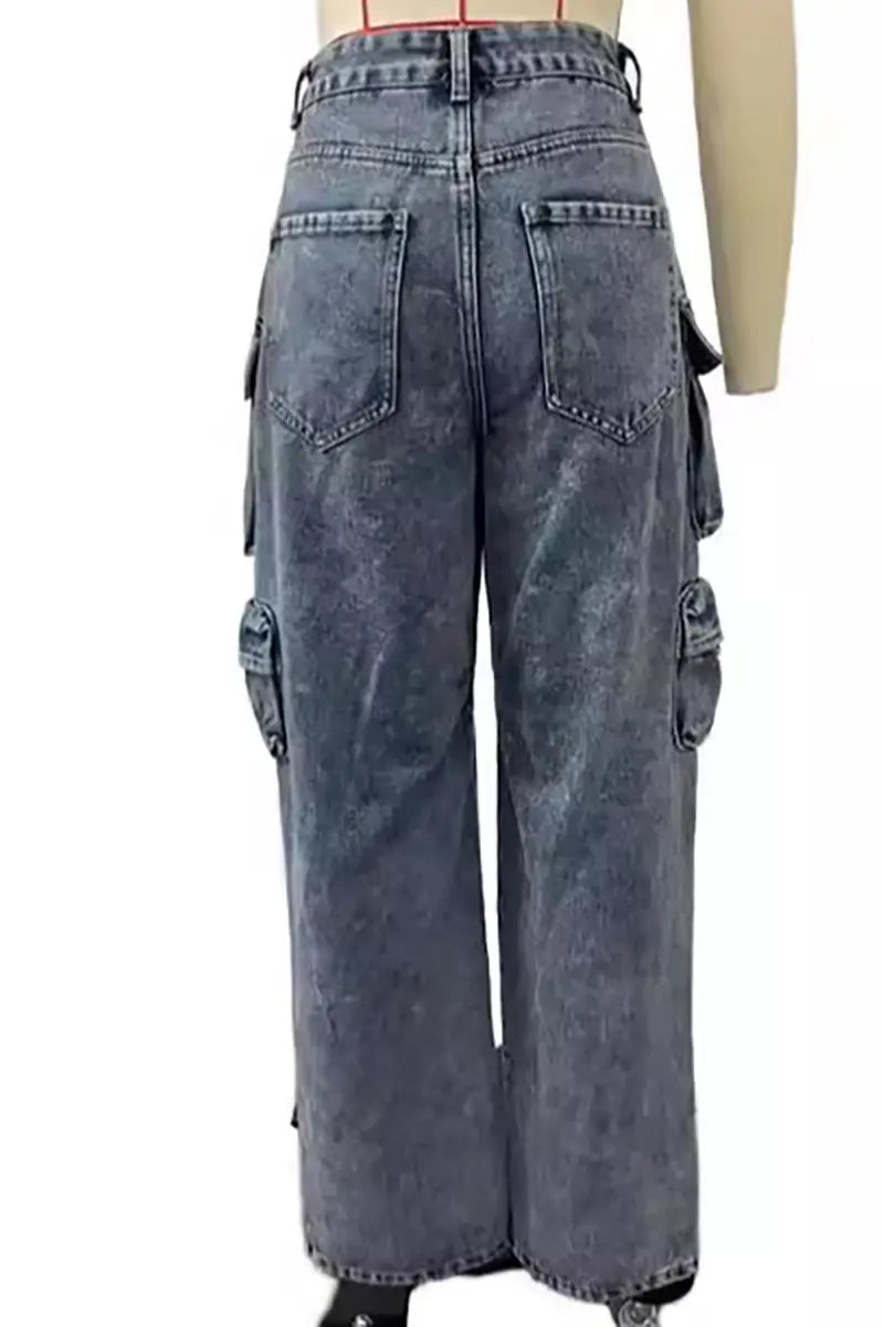 Classic Vintage Trousers with a Flattering Fit