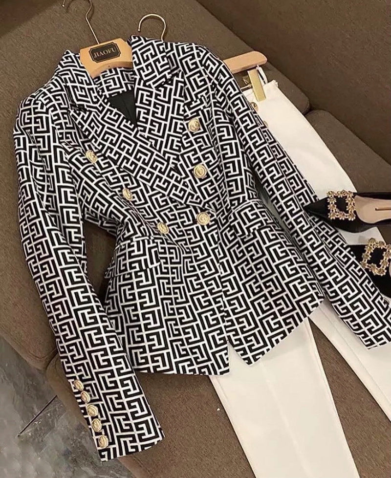 Polished Garment with an Effortless Classic Look