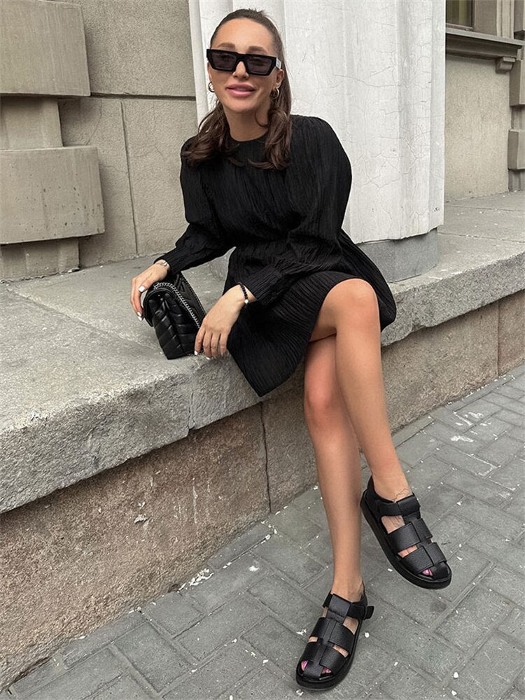 Gracefully Styled Dress for Any Occasion