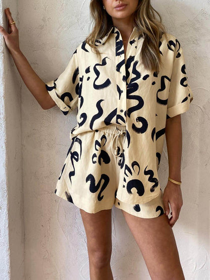 Classic Vintage Shirt with a Flattering Fit