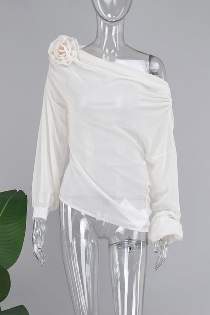 Classic Vintage Top with a Flattering Fit