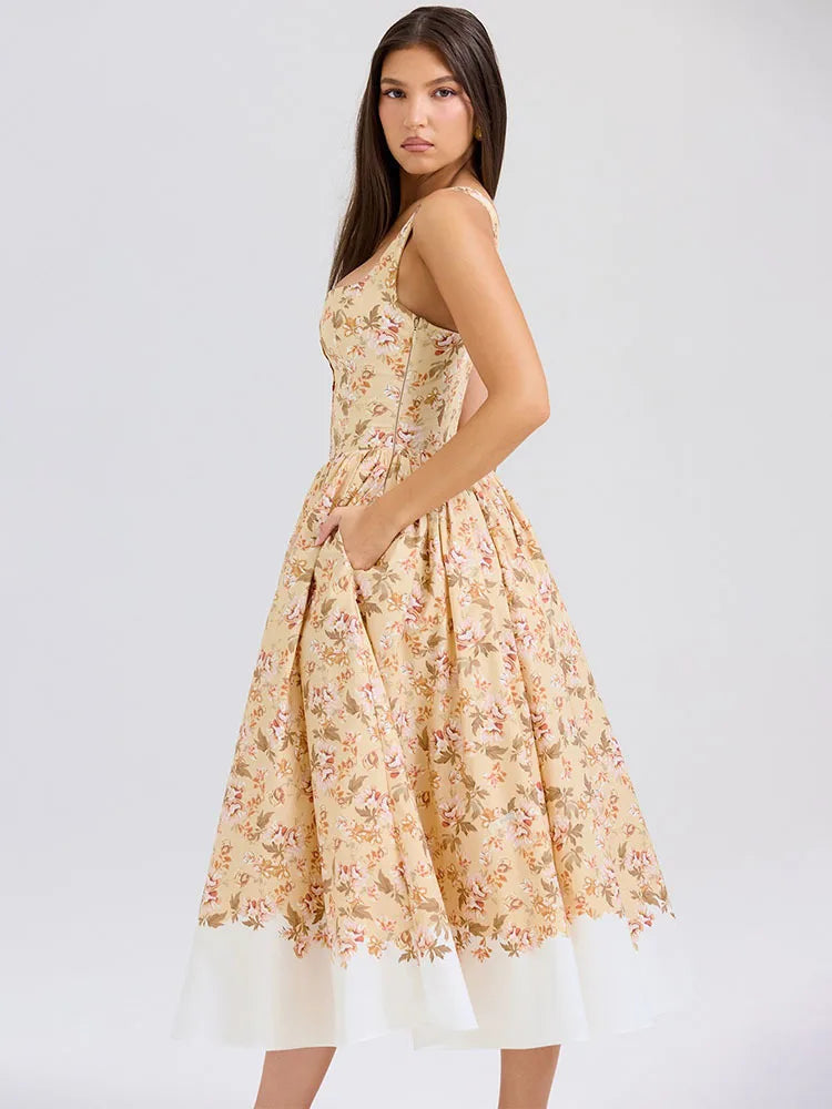 Classic Vintage & Enduringly Stylish Dress