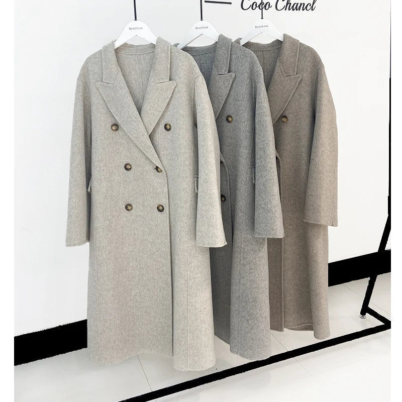 Elegantly Styled Coat for Everyday Wear