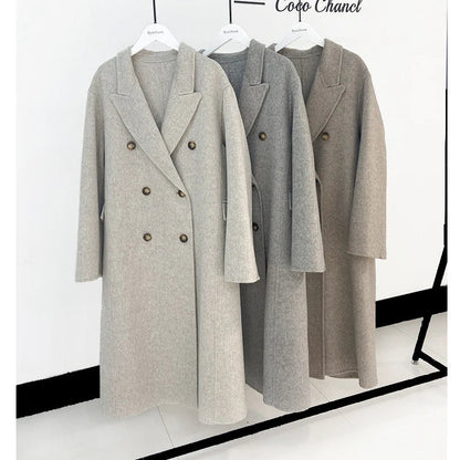 Elegantly Styled Coat for Everyday Wear
