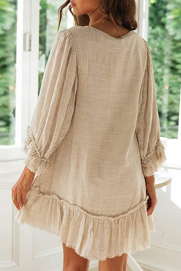 Effortlessly Elegant Dress with a Timeless Design