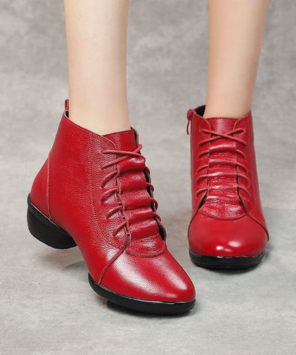 Polished Boots with an Effortless Classic Look