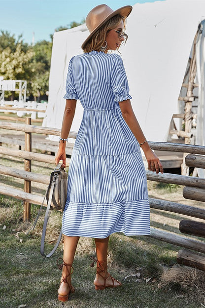 Beautifully Finished Dress in a Timeless Design