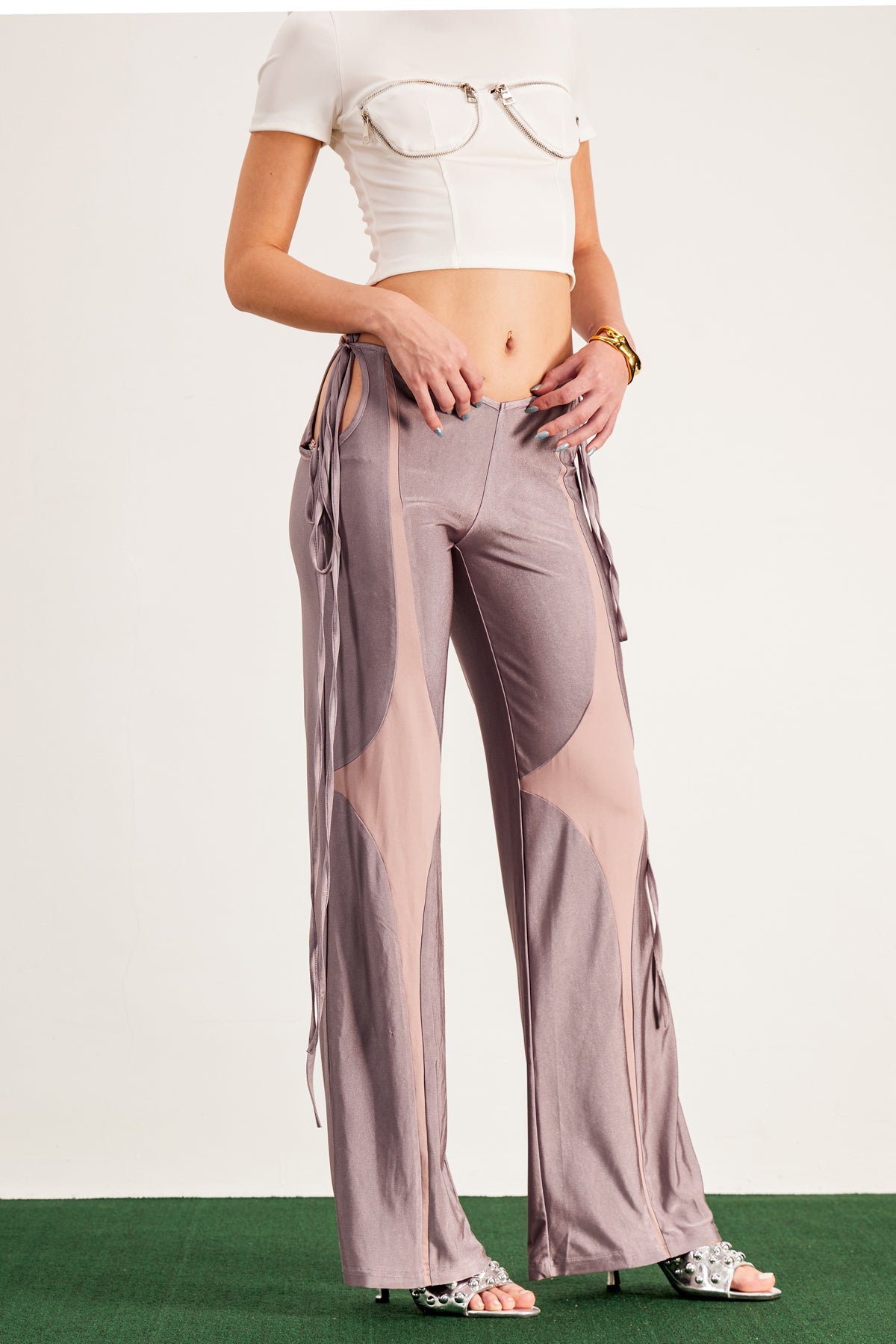 Elegantly Styled Pants for Everyday Wear