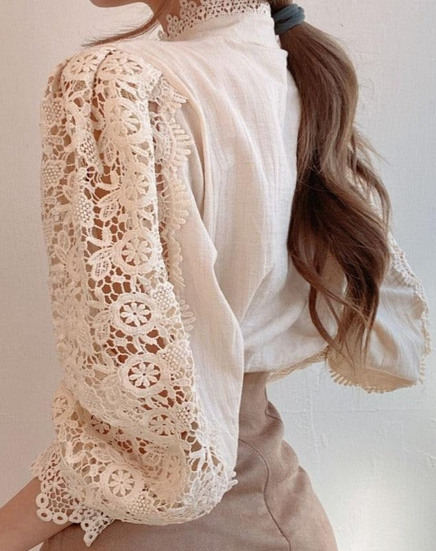 Sophisticated Blouse with a Clean Classic Look