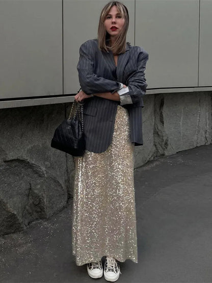 Well Tailored Garment with a Graceful Silhouette