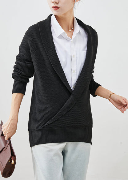 Well Tailored Sweater with a Graceful Silhouette