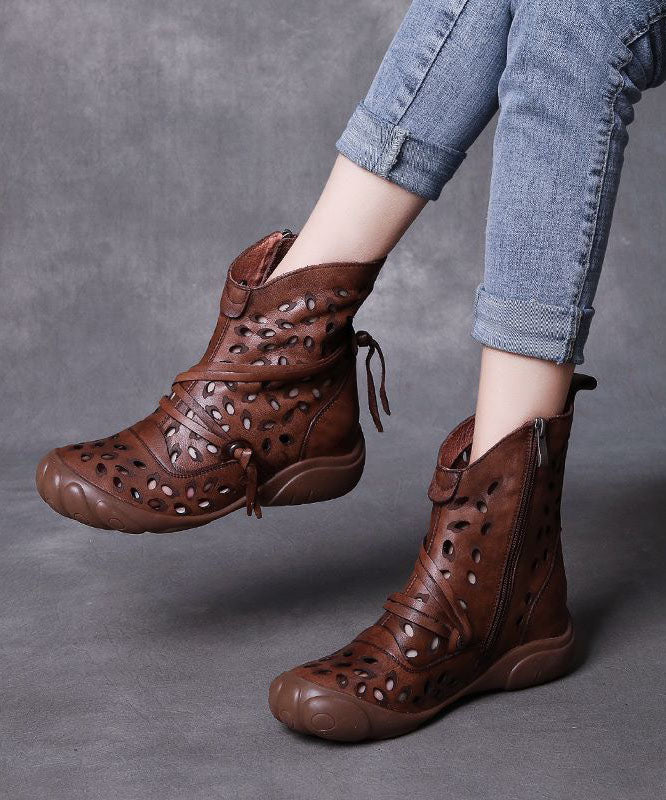 Well Tailored Boots with a Graceful Silhouette