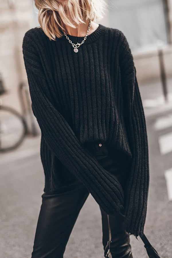 Well Tailored Sweater with a Graceful Silhouette