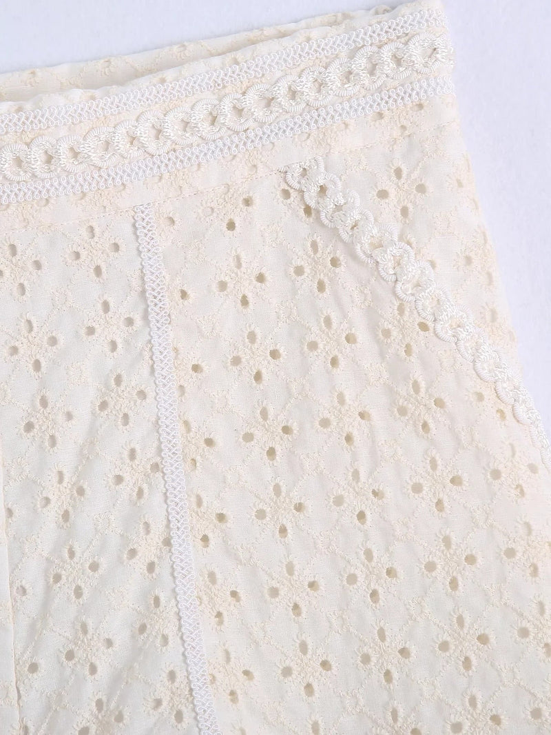 Gracefully Styled Garment for Any Occasion
